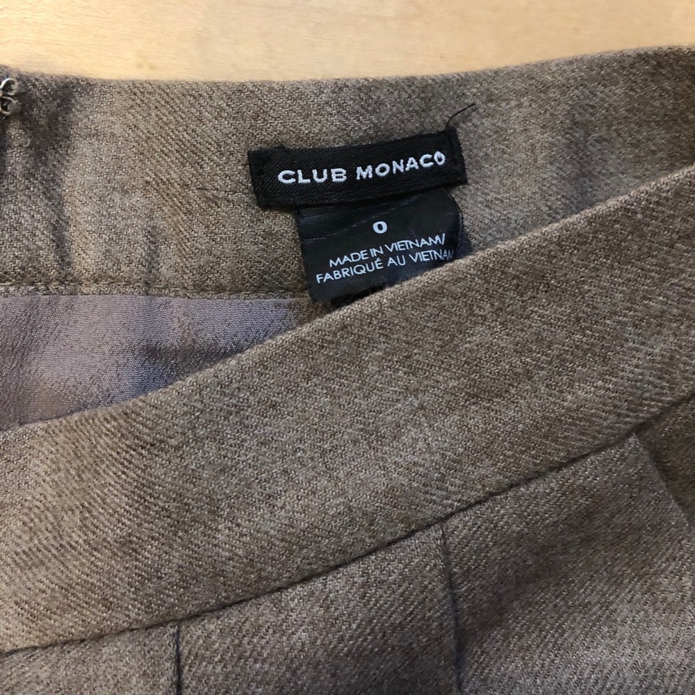 Club Monaco Wool pleated skirt